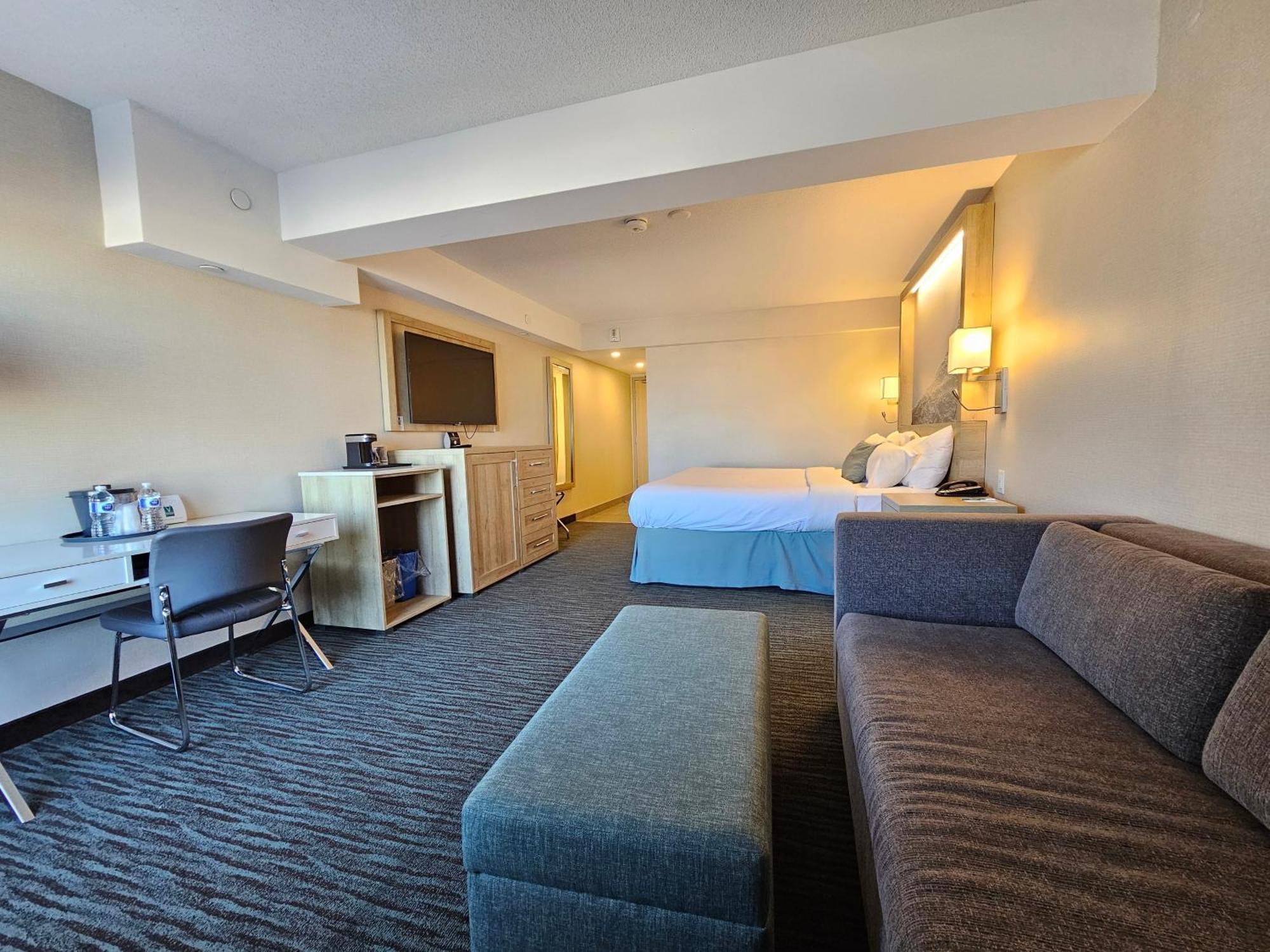 Vittoria Hotel & Suites Niagara Falls Exterior photo